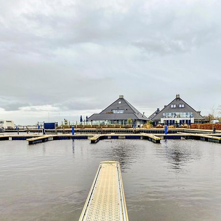 Offingawier Houseboat Blue Sneekermeer מראה חיצוני תמונה