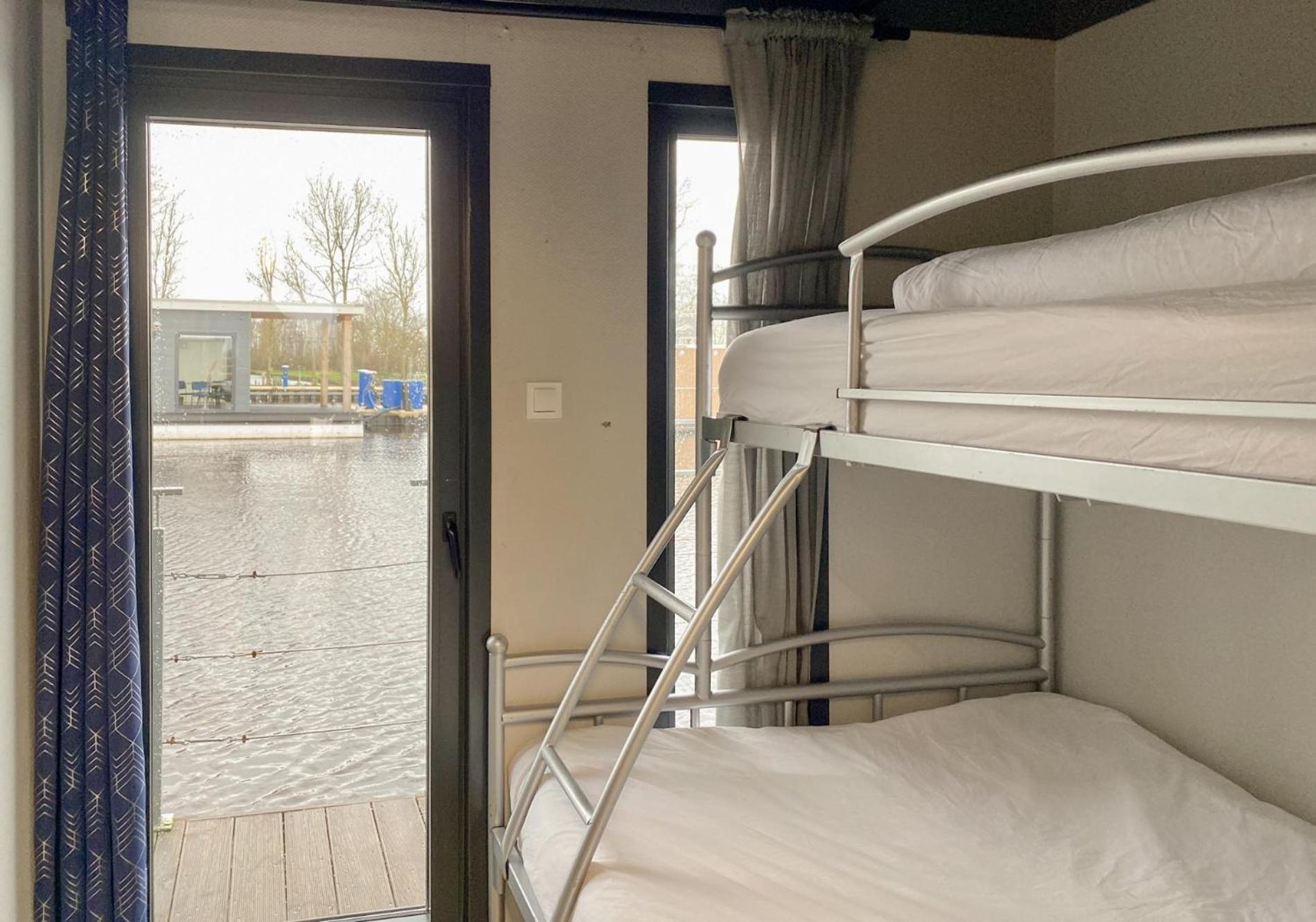 Offingawier Houseboat Blue Sneekermeer מראה חיצוני תמונה